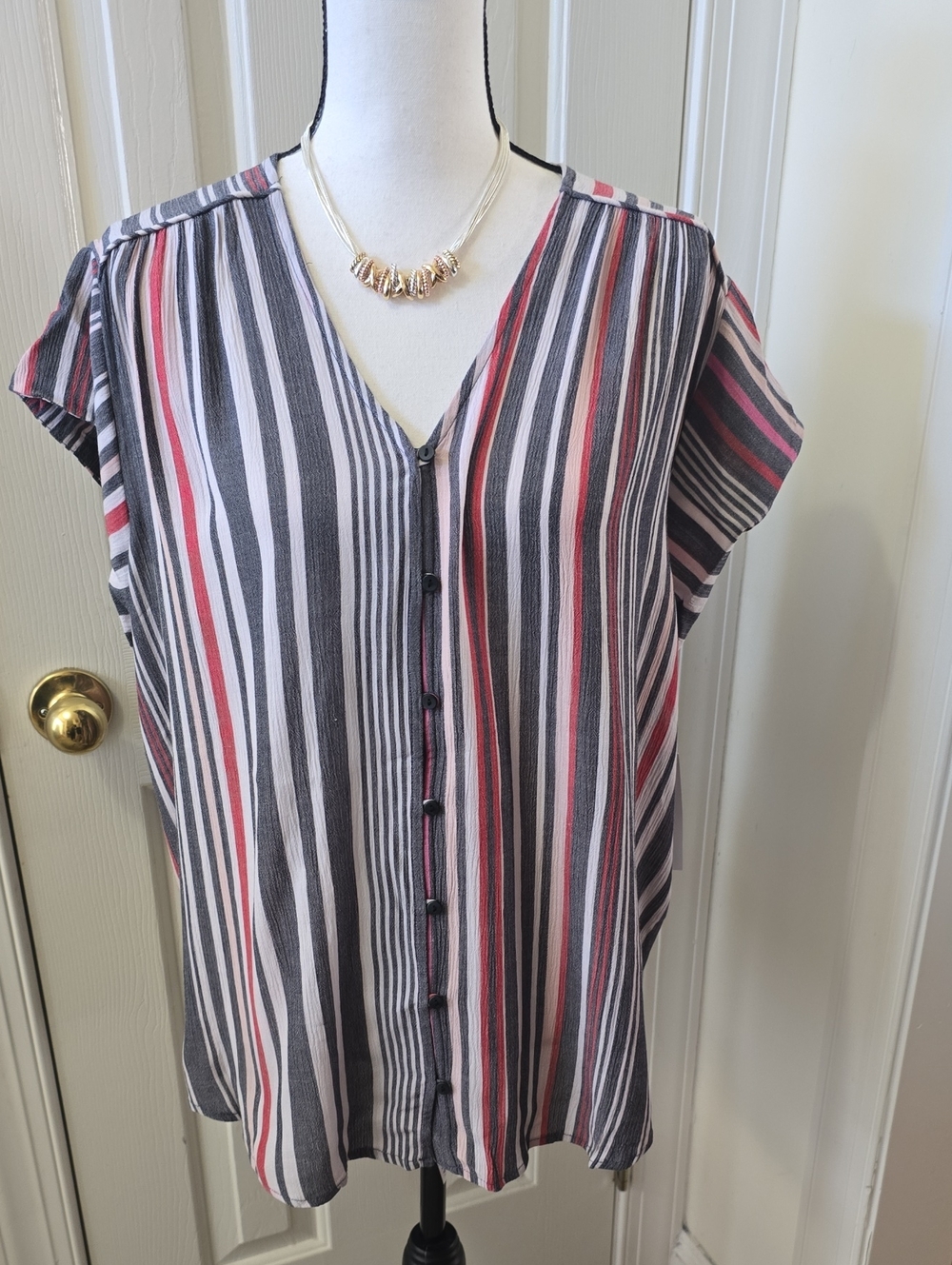 LIZ CLAIBORNE BRAND WOMEN'S PLUS SIZE MULTI COLORS STRIPES PULLOVER TOP SIZE 1X